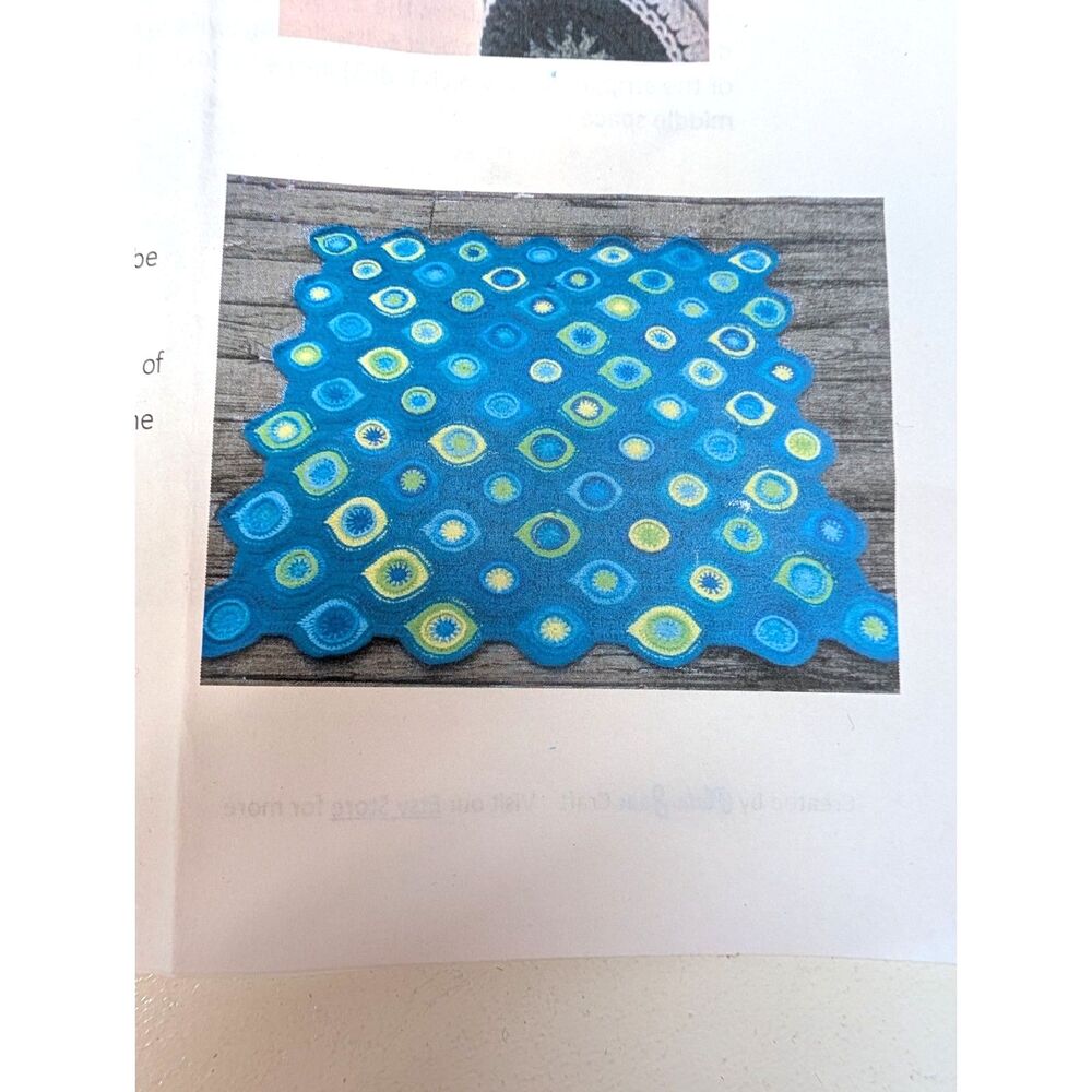 Peacock Blanket/Throw Crochet Kit - Picture 2 of 5